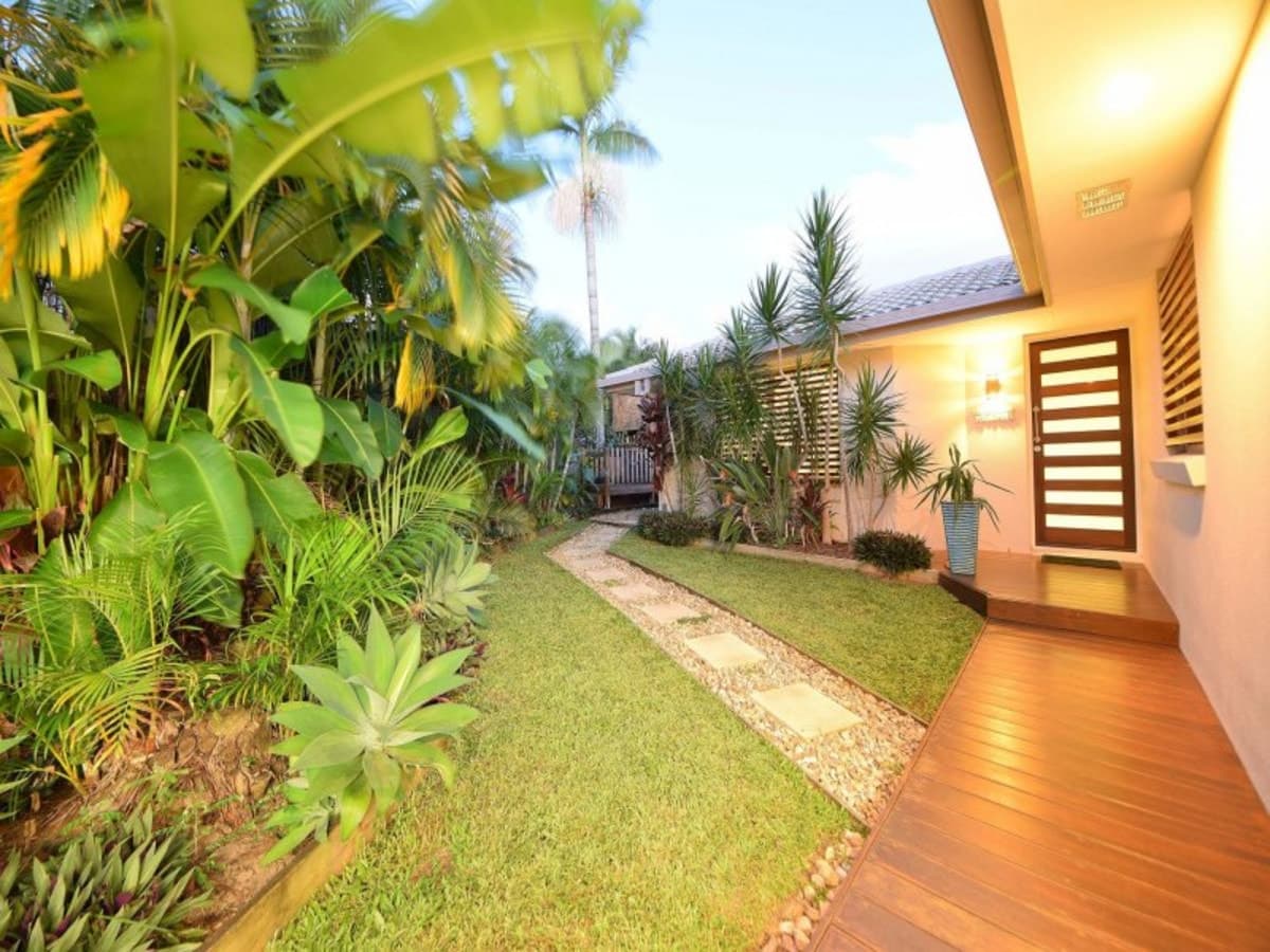 3/6 Whitehead Drive, BURLEIGH WATERS, Burleigh Waters - Image 1