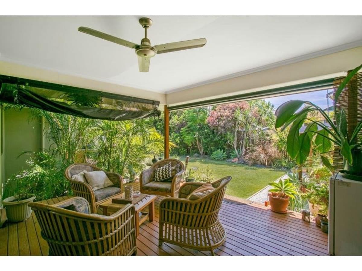 64 Banksia Broadway, BURLEIGH WATERS, Burleigh Waters - Image 1