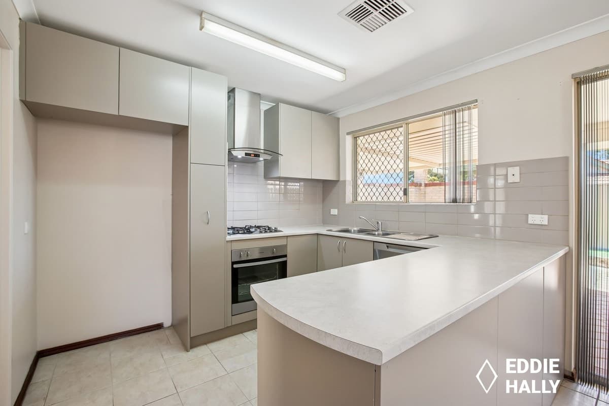 9/2 Argyle Place, Yangebup, WA, Yangebup - Image 1