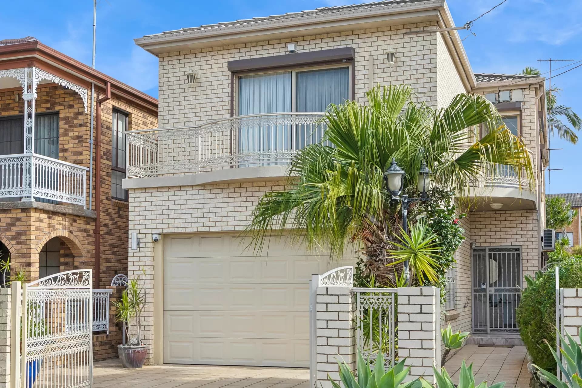 44 Middlemiss Street, Mascot, Mascot - Image 1