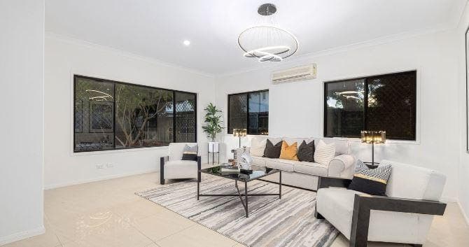 20 Trevi Close, Eight Mile Plains, Eight Mile Plains - Image 1