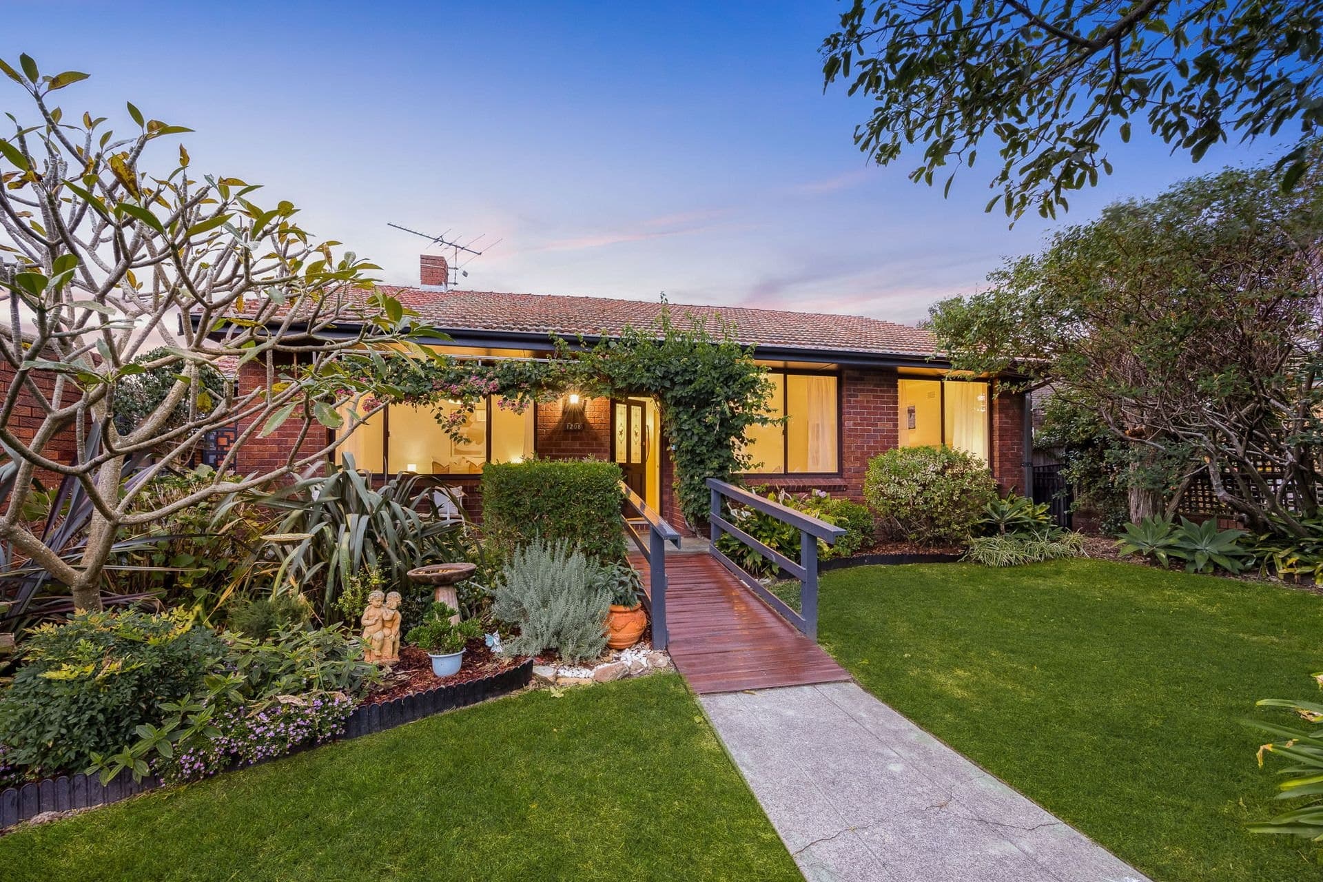 1208 Anzac Parade, Malabar - Image 1