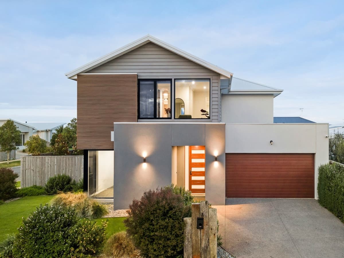 8 Limestone Way, Ocean Grove, Ocean Grove - Image 1