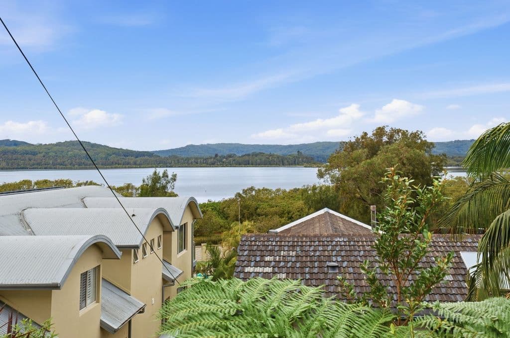 70 Broadwater Drive, Saratoga - Image 1