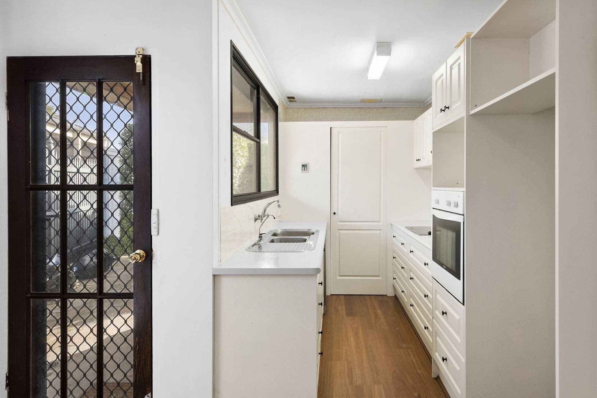 27 Hardy Street, Mornington VIC, Mornington - Image 1
