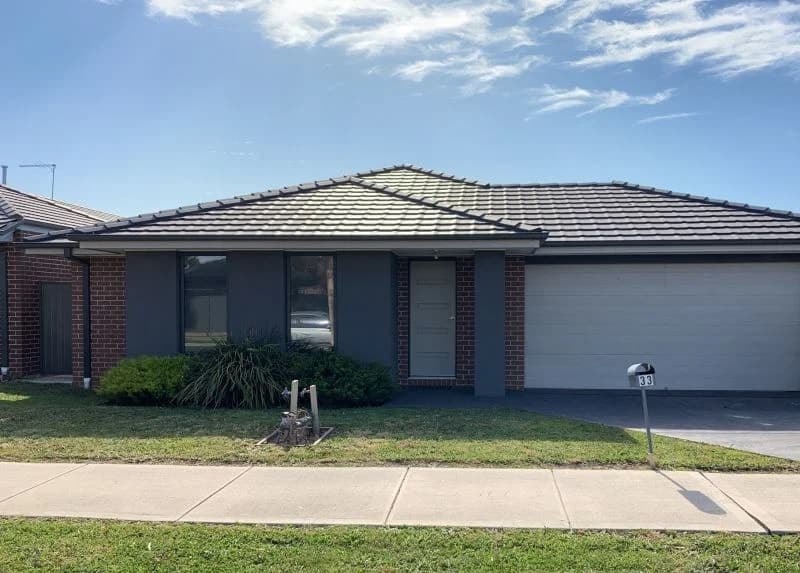 33 Rannoch Street, Cranbourne East VIC, Cranbourne East - Image 1