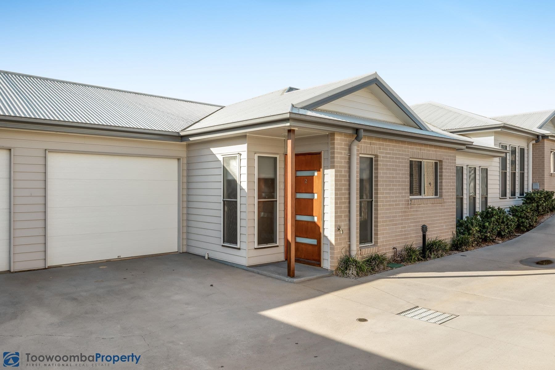 2/436 Hume Street, Middle Ridge QLD 4350, Middle Ridge - Image 1