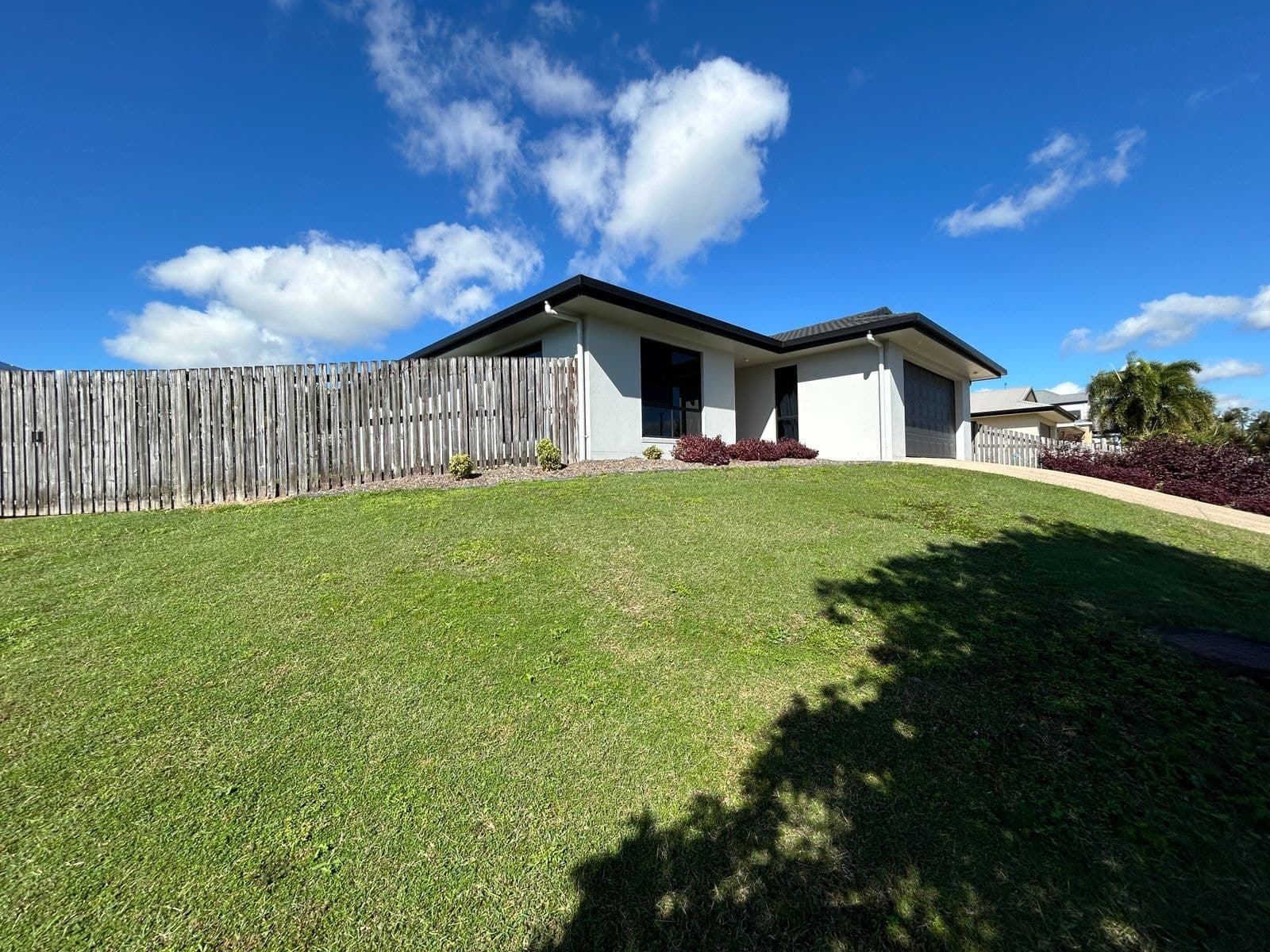 5 Townsend Street, Bucasia QLD 4750, Bucasia - Image 1