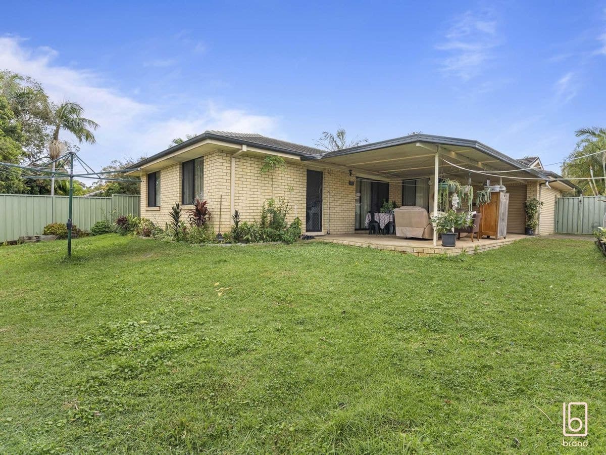 23 Lady Laurel Drive, BLUE HAVEN, Blue Haven - Image 1