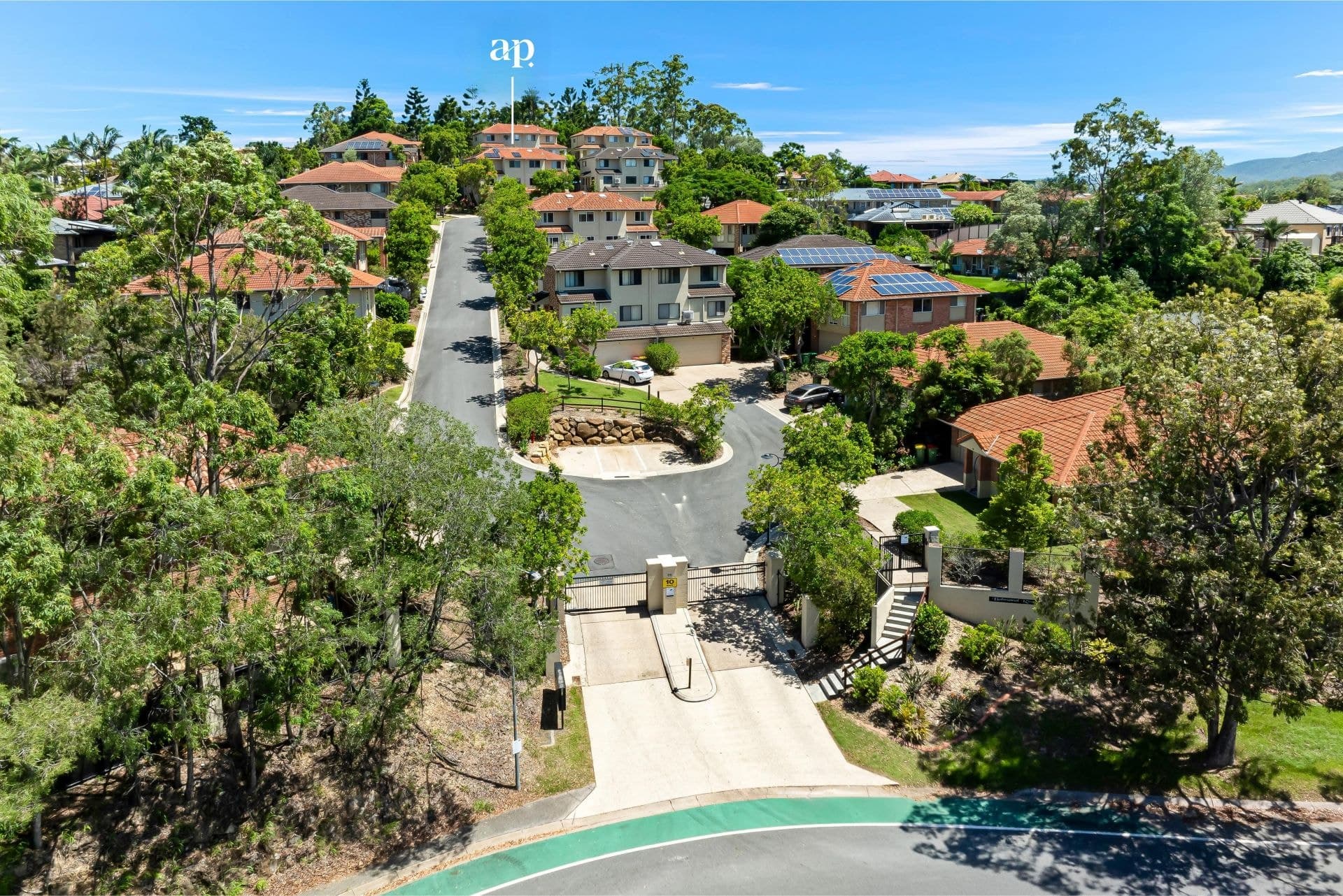 19/44-48 McLaren Road, Nerang - Image 1