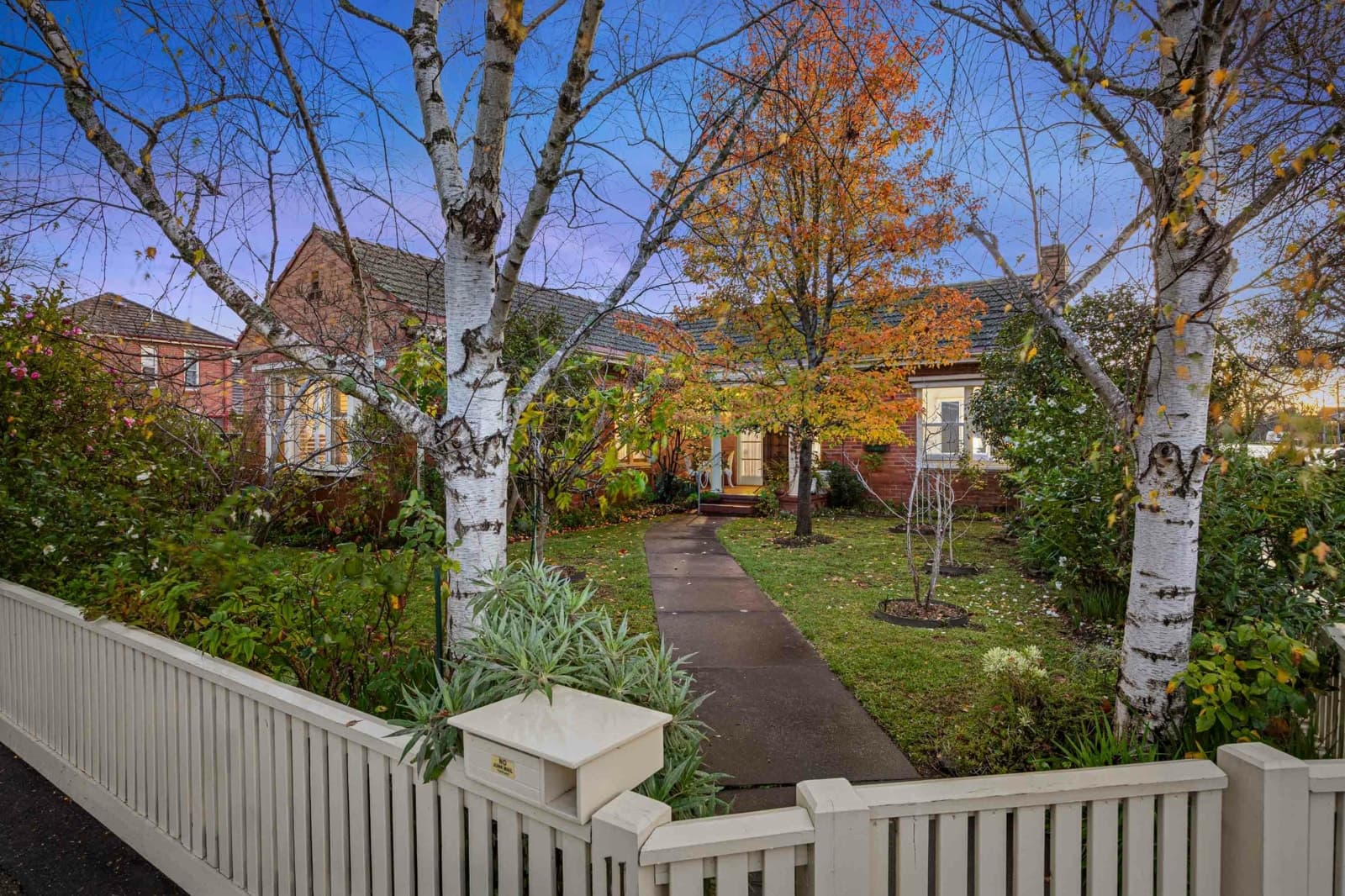 11 Forest Street, LAKE WENDOUREE, Lake Wendouree - Image 1