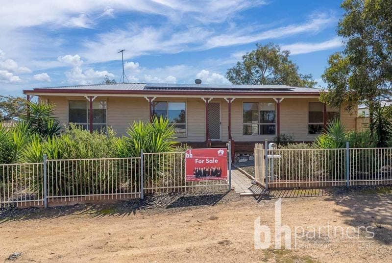 23 Walker Avenue, Mannum SA, Mannum - Image 1