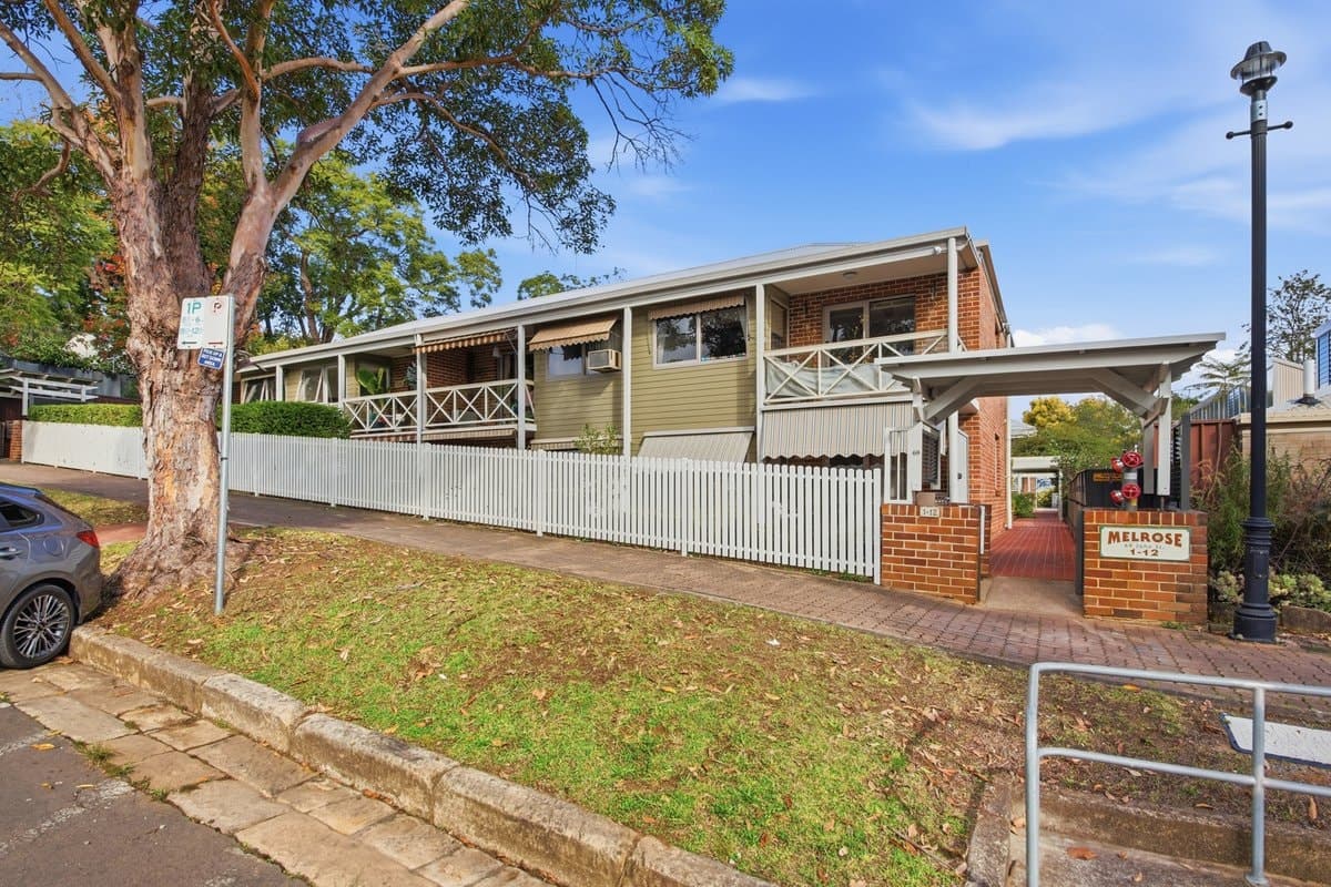 11/ 69 John Street, Camden - Image 1