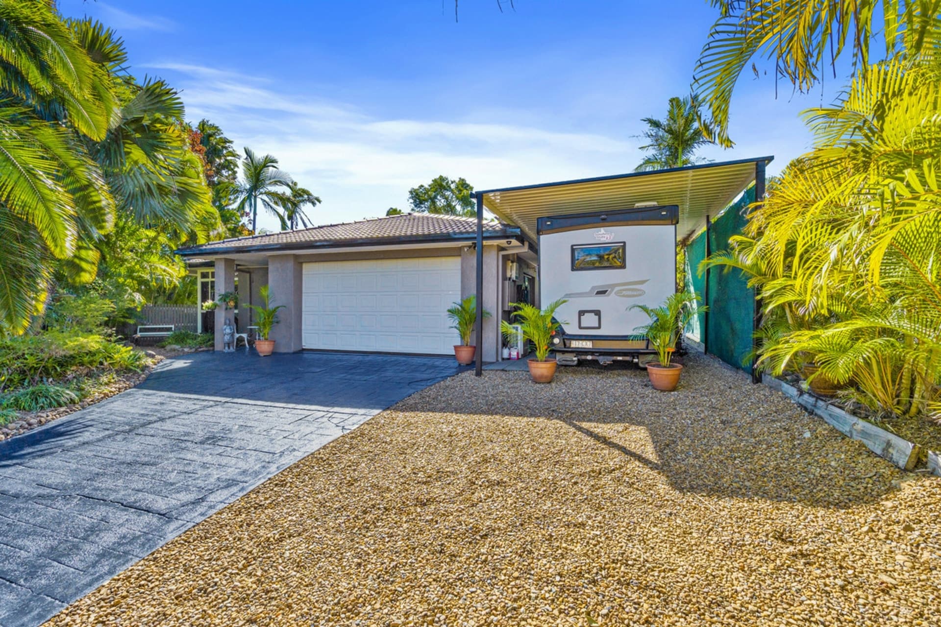 16 Yarraglen Place, Parkwood, Parkwood - Image 1