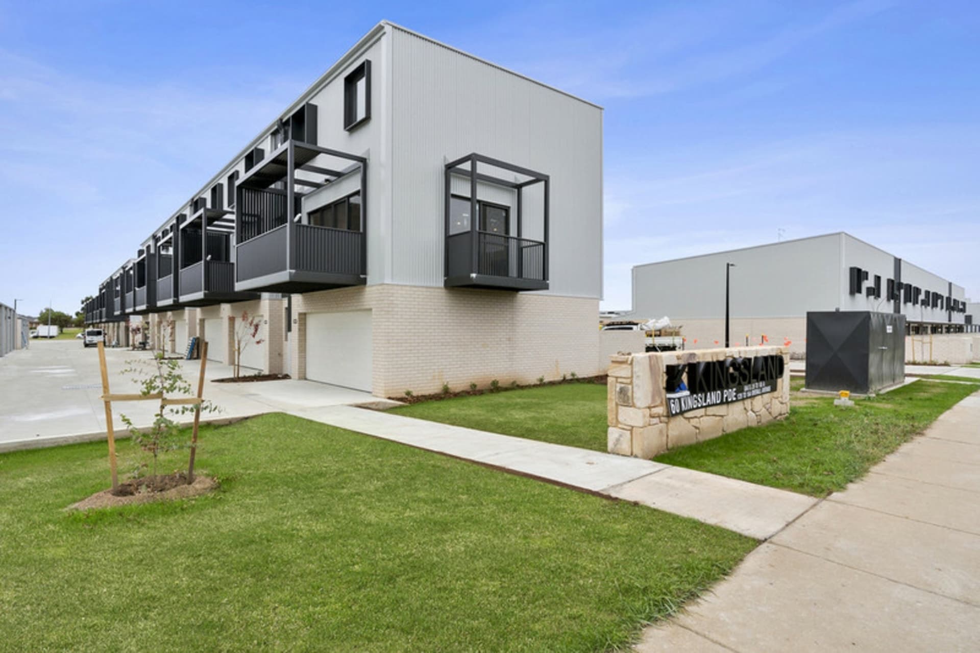 36/60 Kingsland Parade, Casey, Casey - Image 1