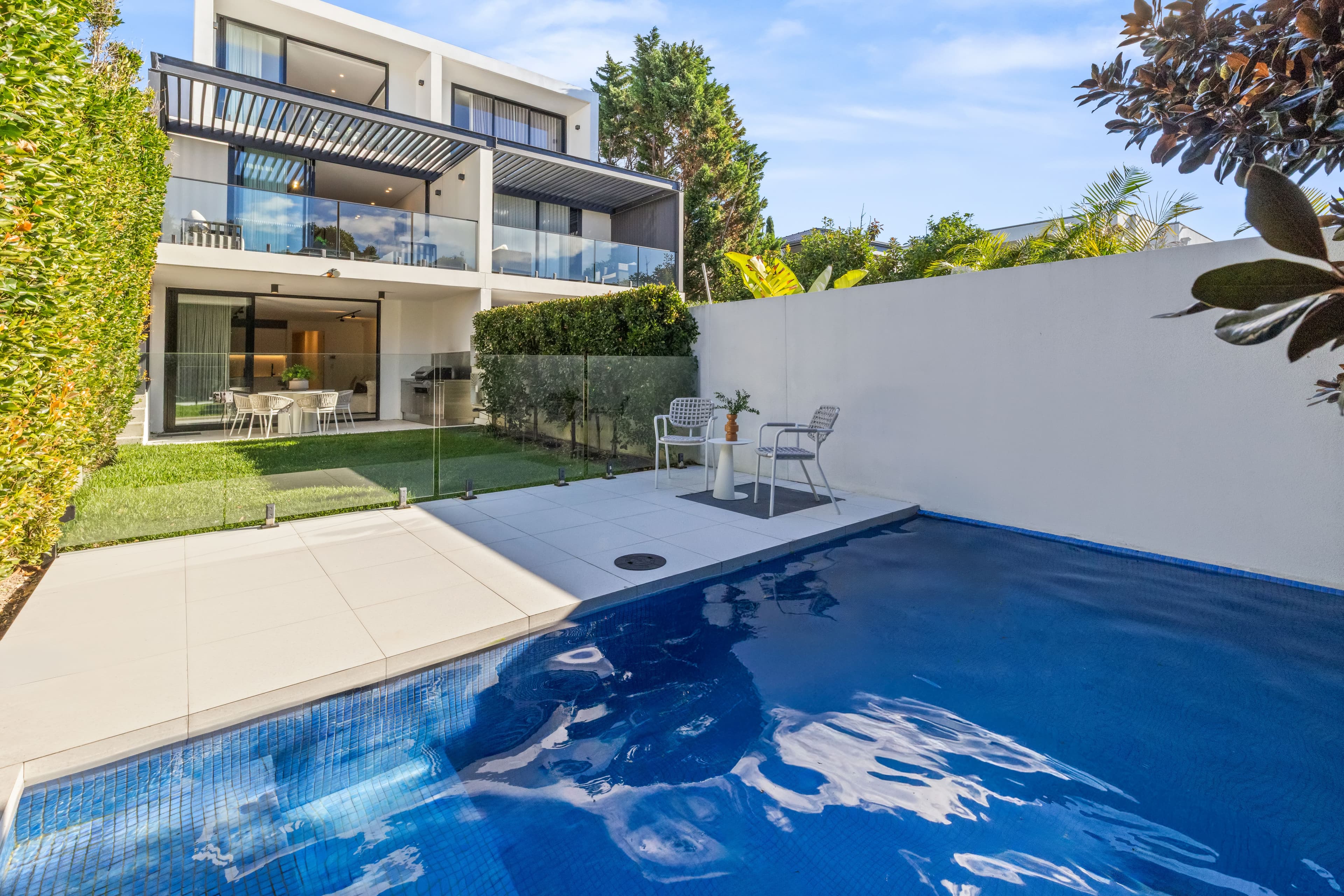 2/2 Elvina Street, Dover Heights - Image 1