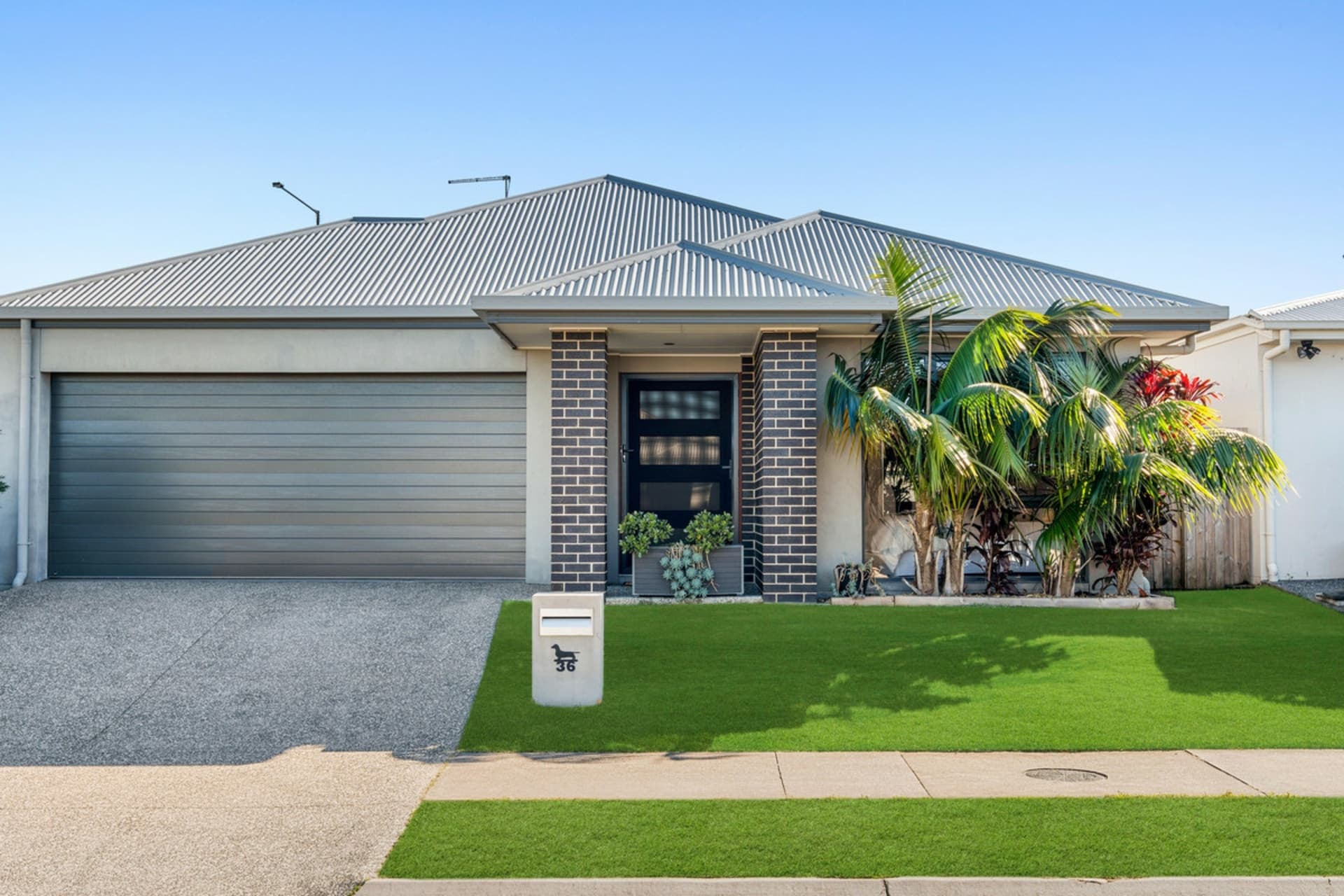 36 Meredith Crescent, Baringa, Baringa - Image 1
