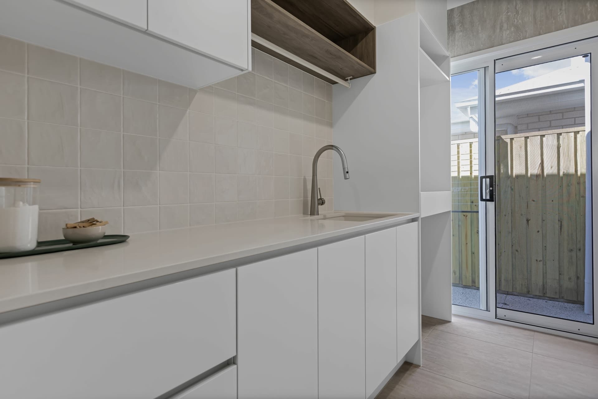 6 Rocky Drive, Banya, Banya - Image 1