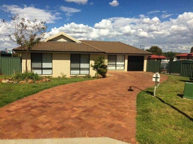 6 Ramsay Close ORANGE NSW, Orange - Image 1