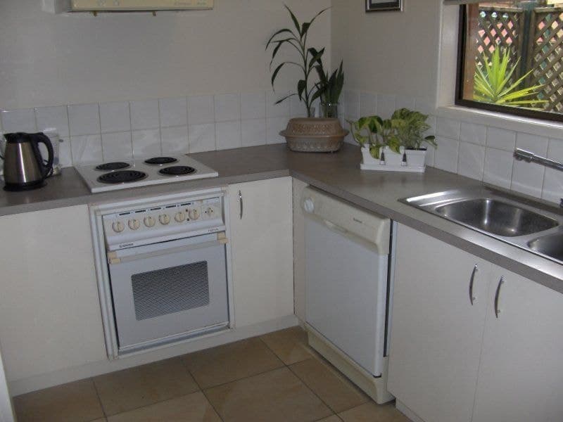 6/6 Lemnos Street Red Hill, Red Hill - Image 1