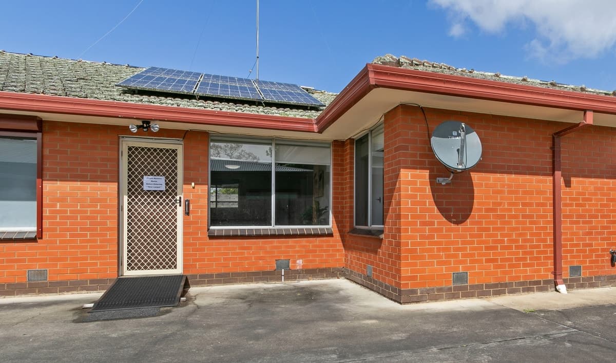 4 / 33 Hopetoun Avenue, MORWELL VIC 3840, Morwell - Image 1