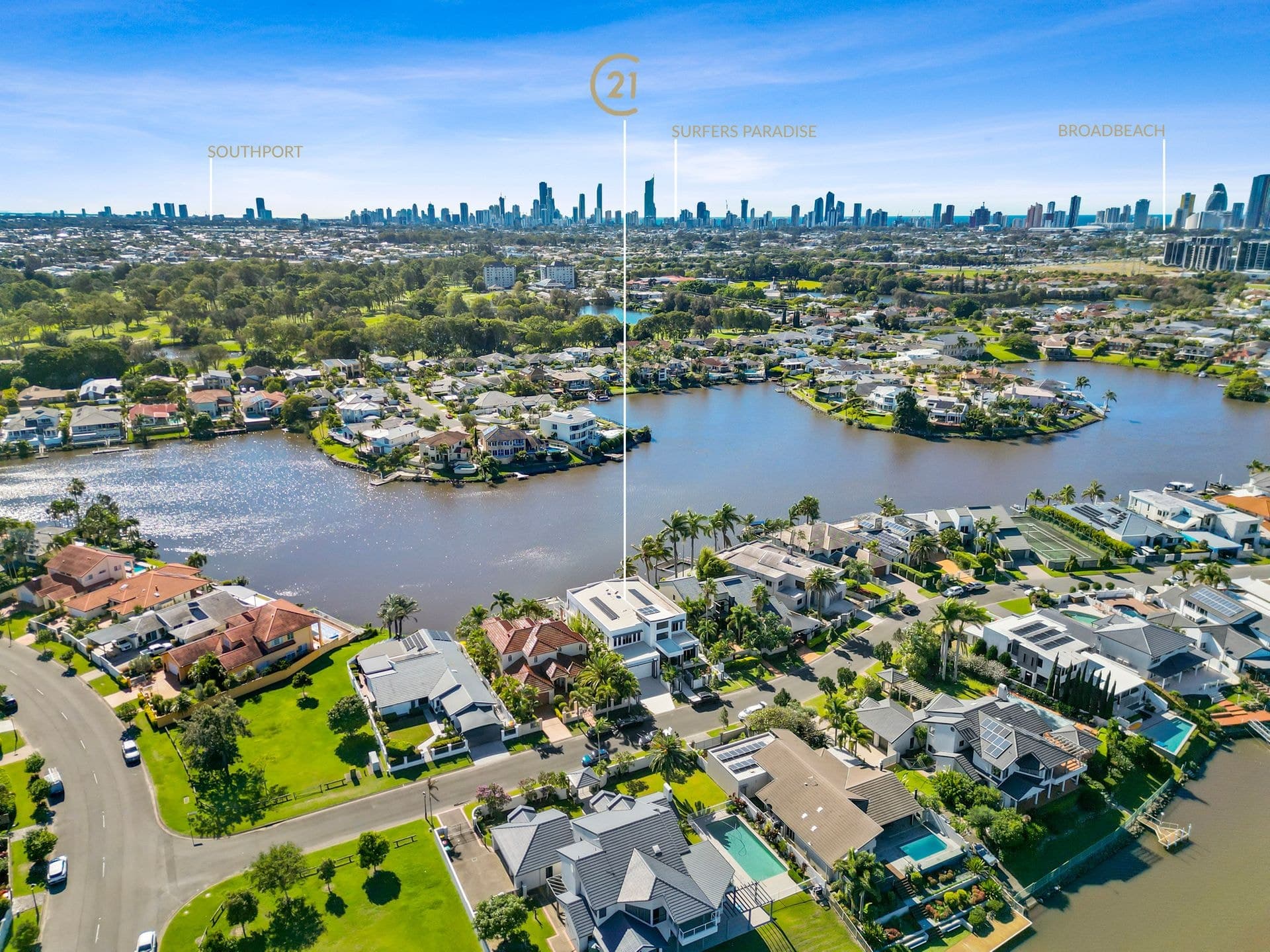 8 San Simeon Drive, Clear Island Waters, QLD, 4226, Clear Island Waters - Image 1