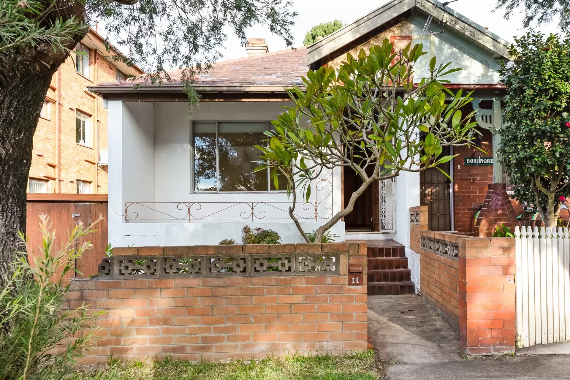 11 Ward Avenue, Canterbury - Image 1