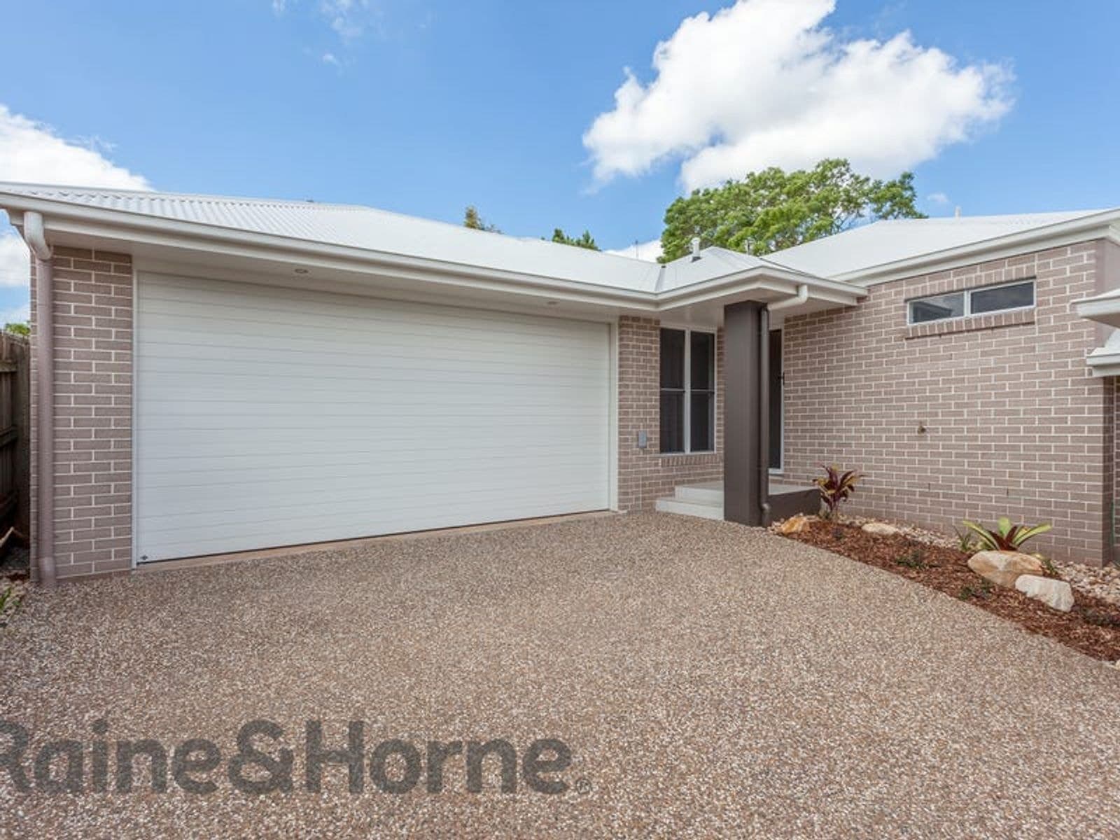 2/17 Sidney Street, North Toowoomba QLD 4350, North Toowoomba - Image 1