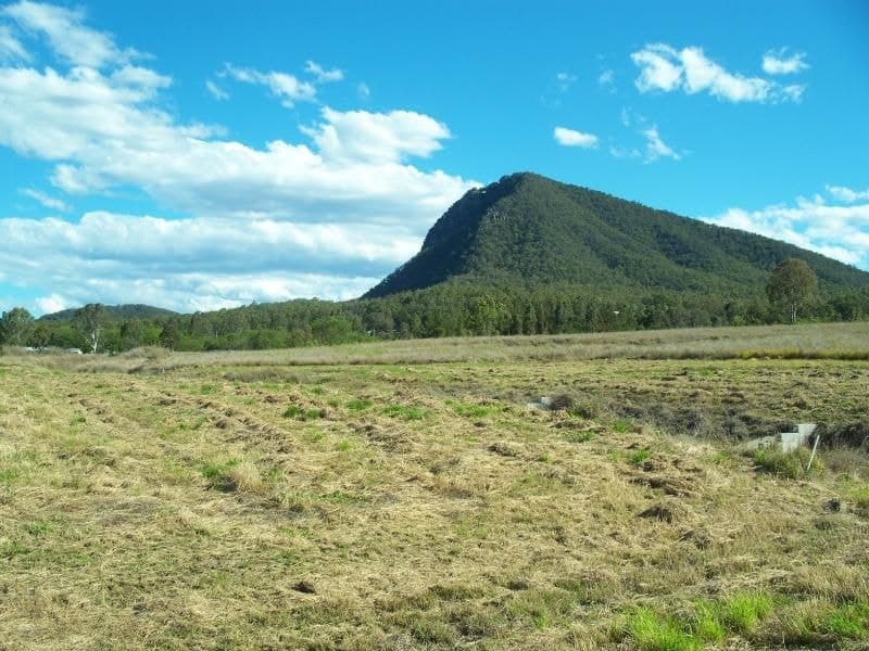 Hughes Court, Aratula - Image 1
