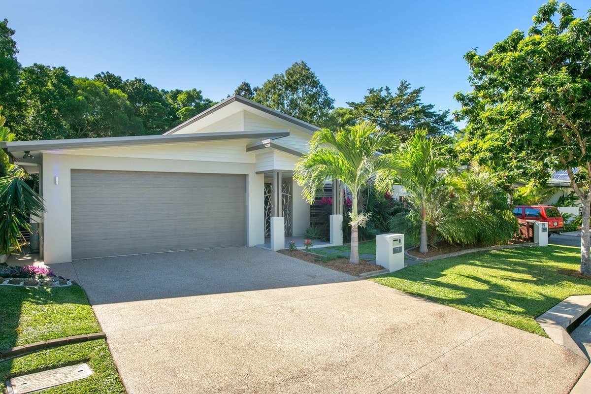 17 Litara Court, Palm Cove - Image 1