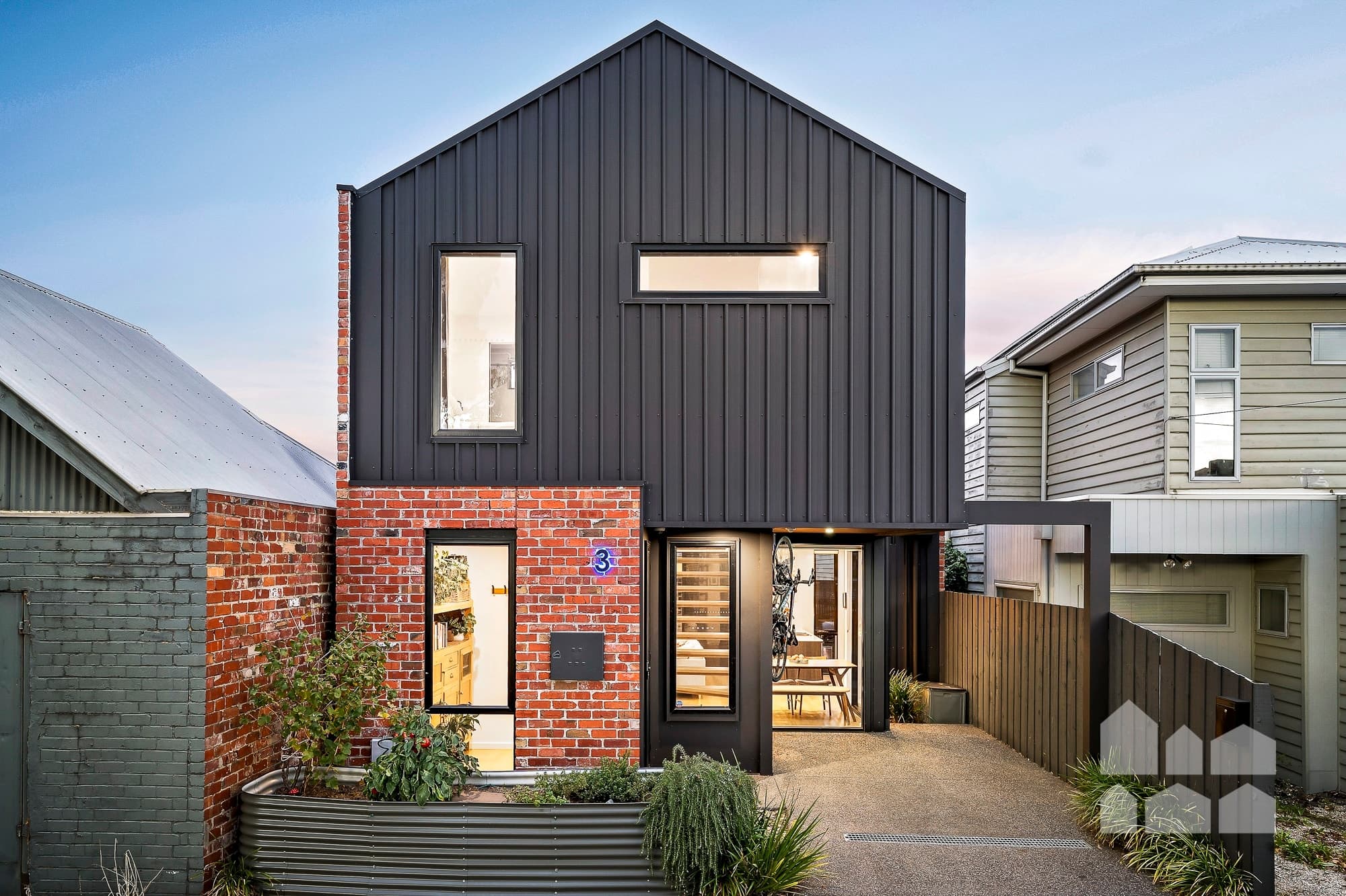 3 Swan Street, Footscray - Image 1