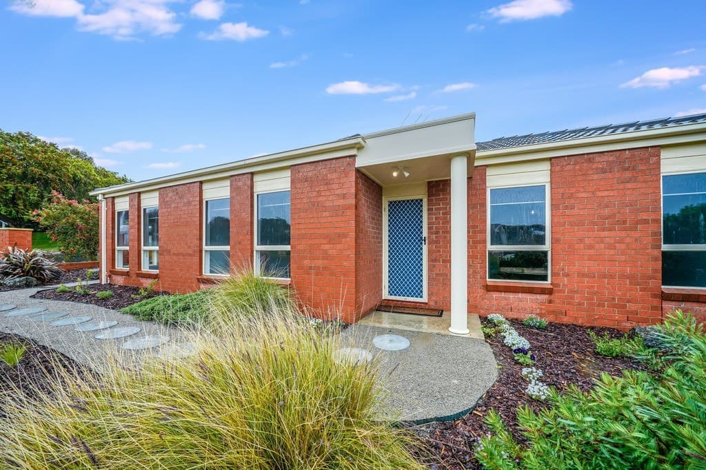 1/16 Lansell Drive, Highton, VIC 3216, Highton - Image 1