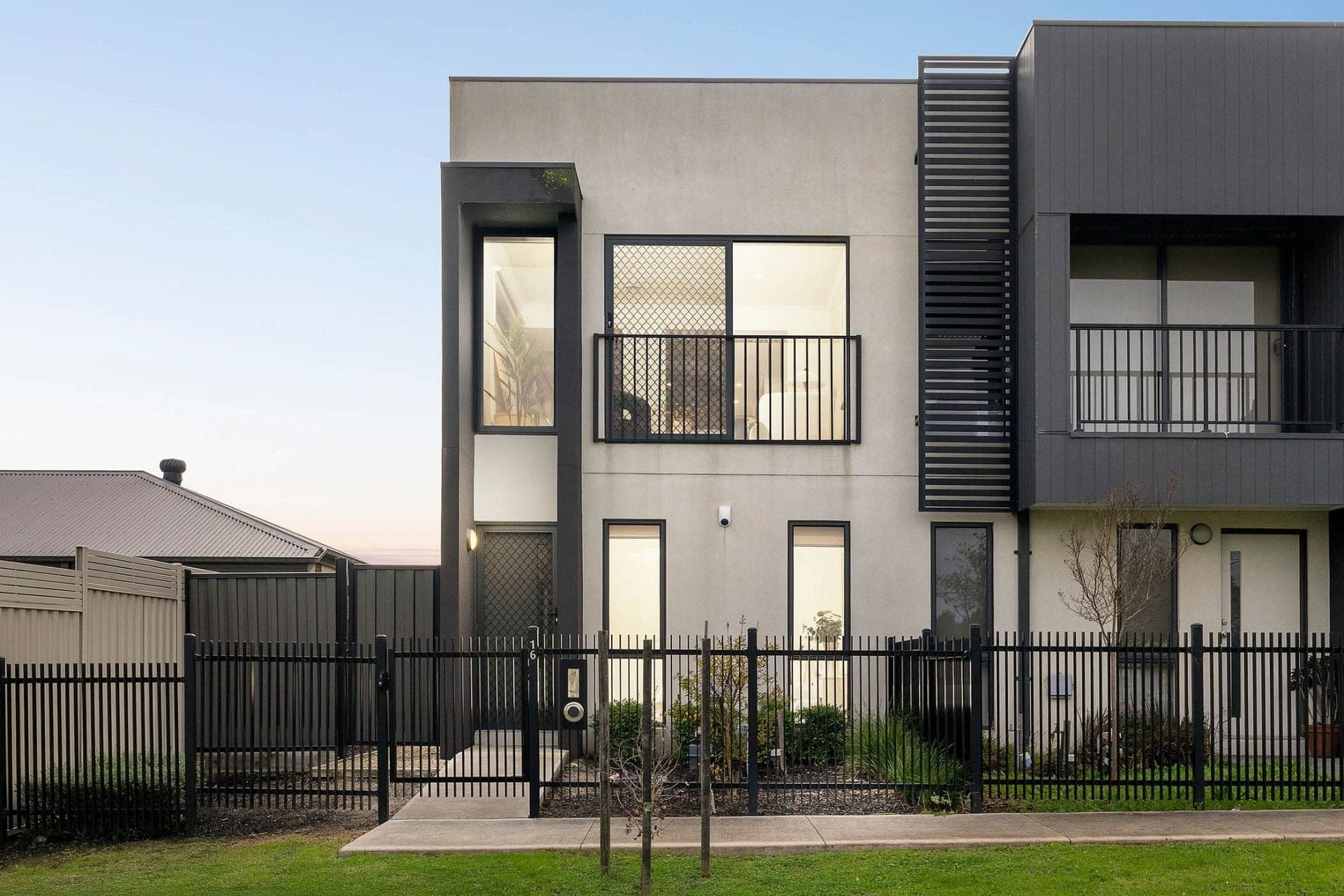 16 Cobalt Walk, Craigieburn, Craigieburn - Image 1