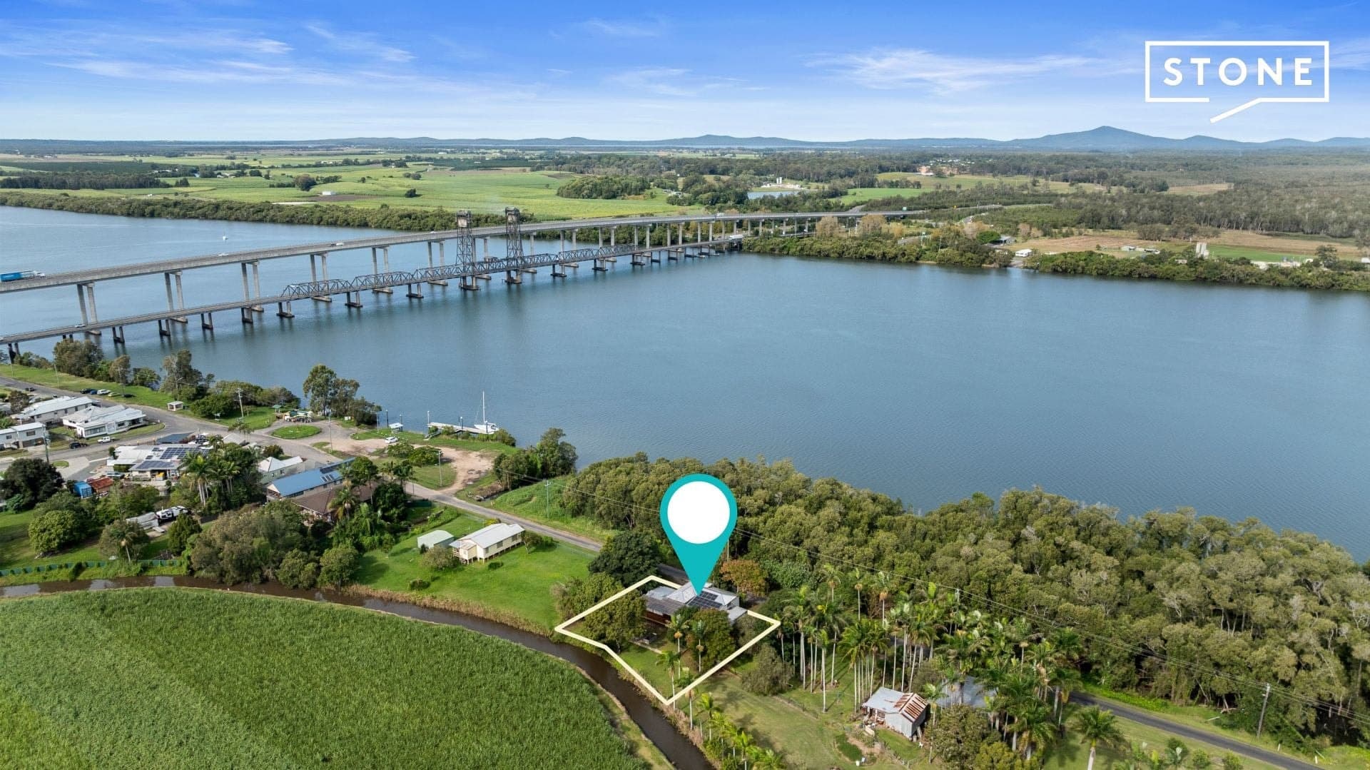 14 Martins Point Road, Harwood, Harwood - Image 1