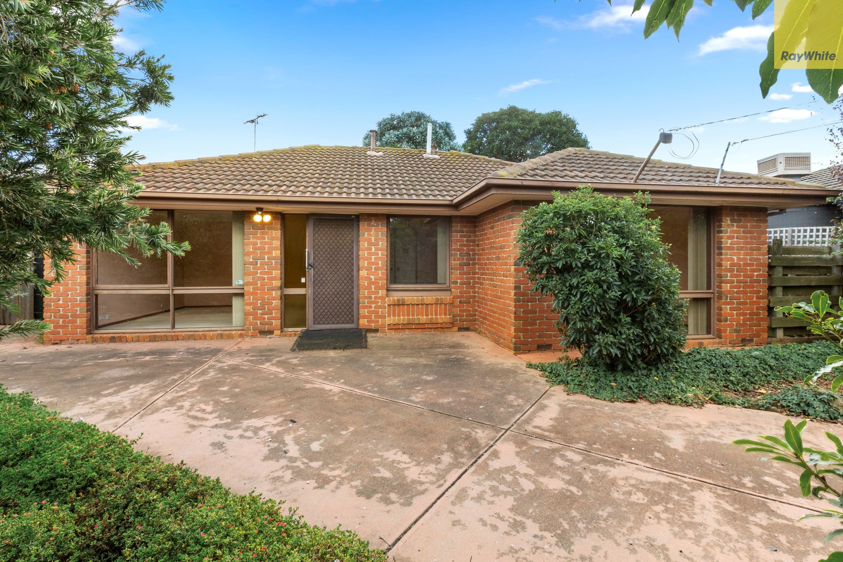 15 Sturt Road, Melton South VIC 3338, Melton South - Image 1