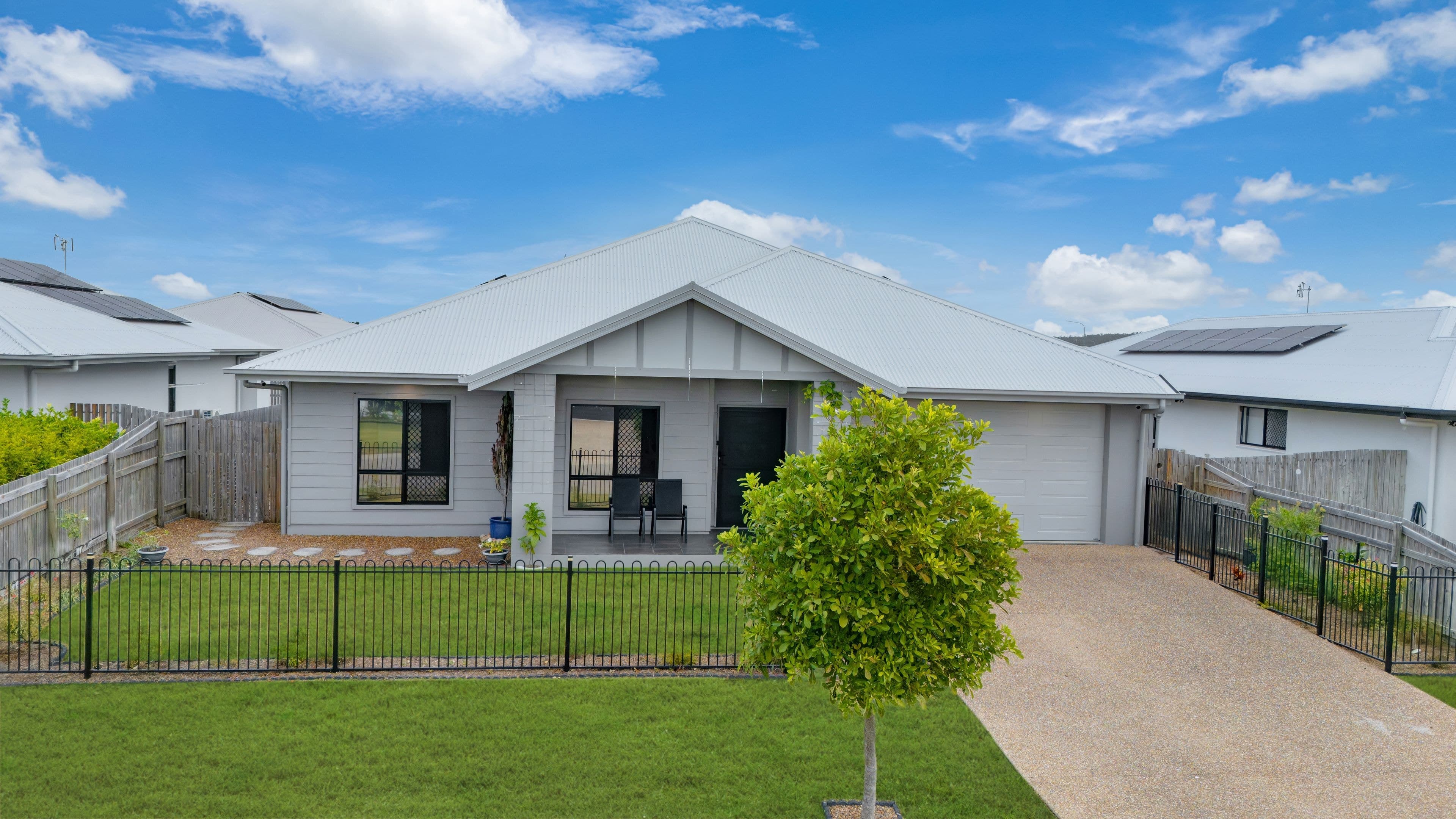 8 Burflower Street, Mount Low QLD 4818, Mount Low - Image 1