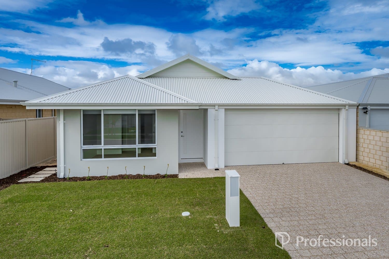 19 Surfers Street, Alkimos WA 6038, Alkimos - Image 1