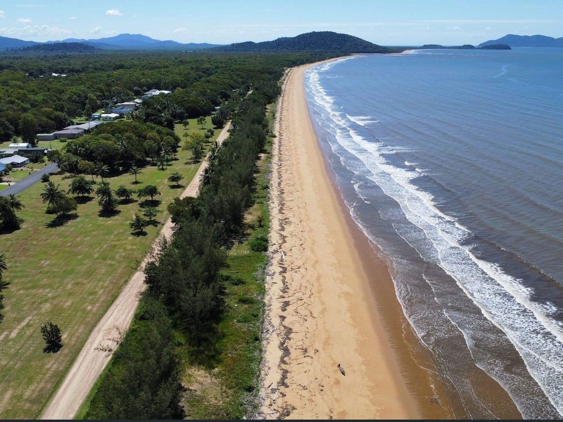 12 Tully Heads Road, Tully Heads, Tully Heads - Image 1