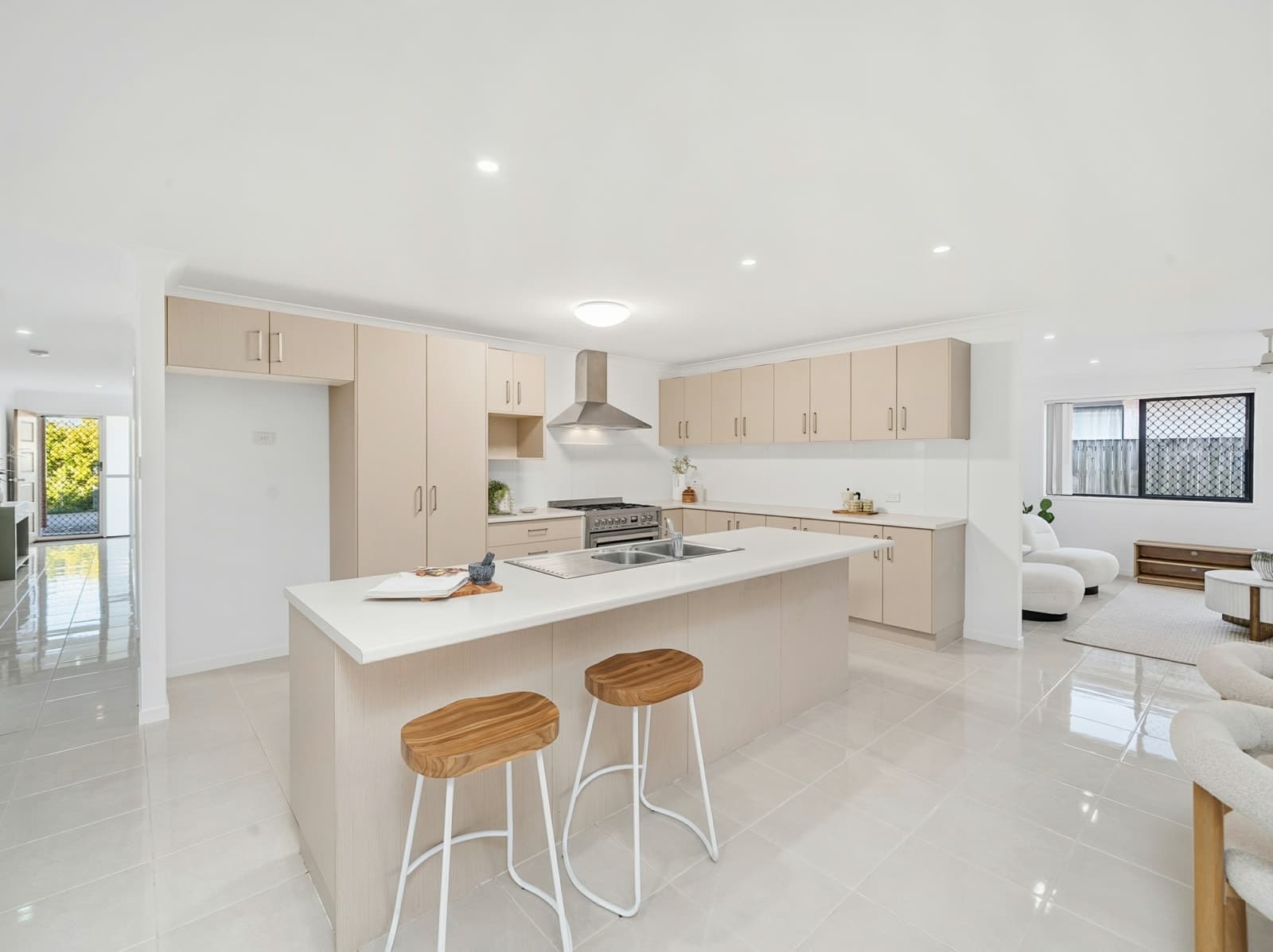 8B Columbus Court, BRAY PARK, Bray Park - Image 1