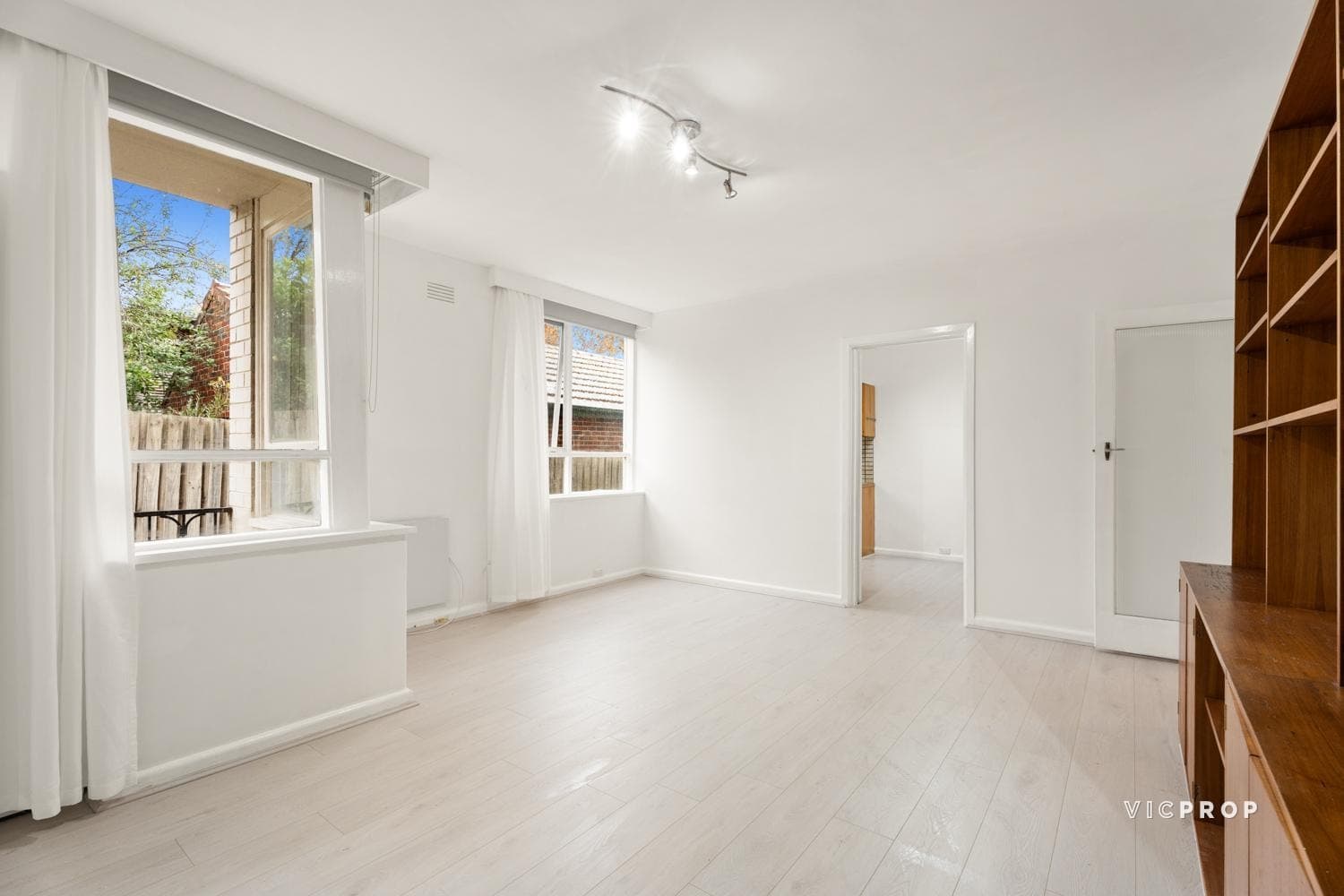 11/5-7 Mooltan Street, Travancore - Image 1