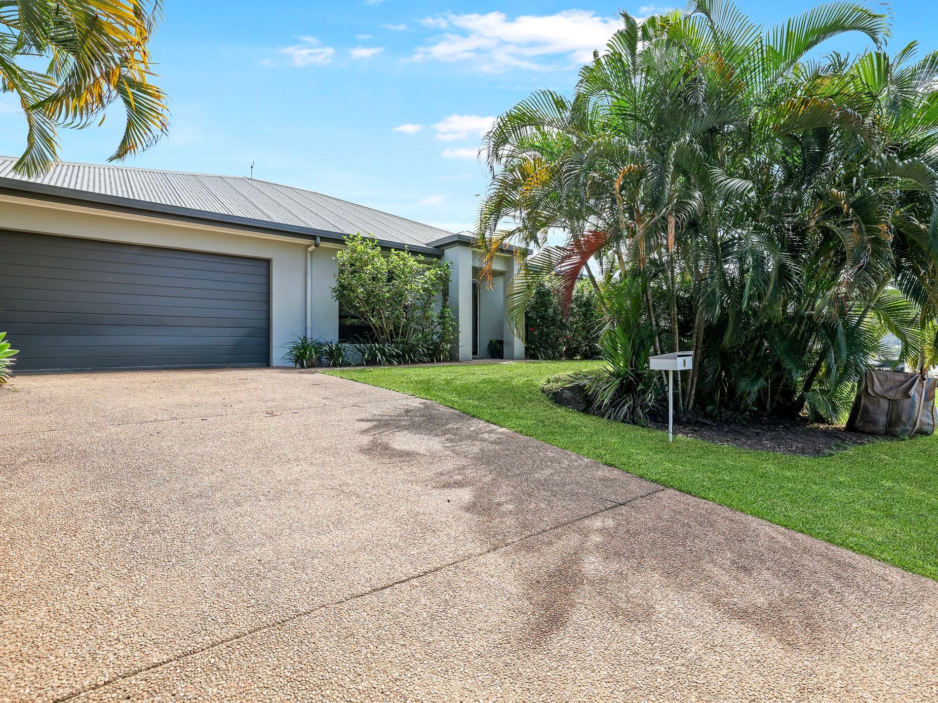 8 Hamelin Street, Bentley Park, Bentley Park - Image 1
