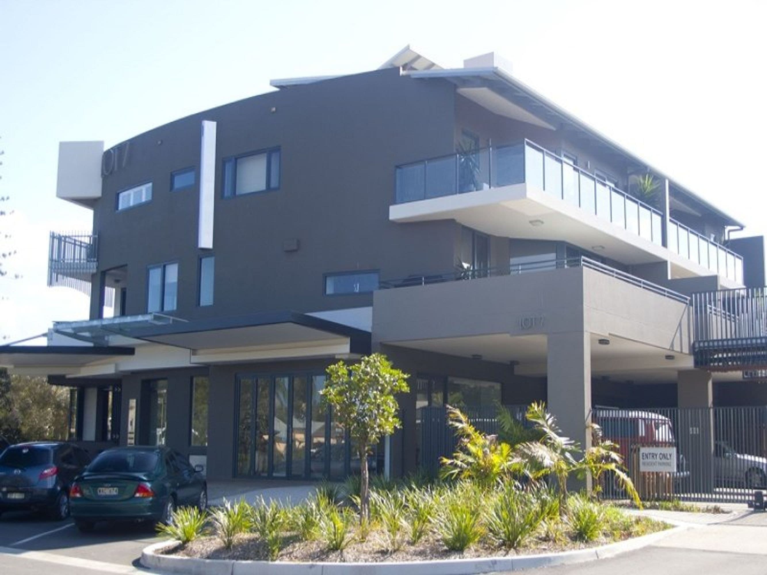 4/11 Marvell Street, Byron Bay - Image 1