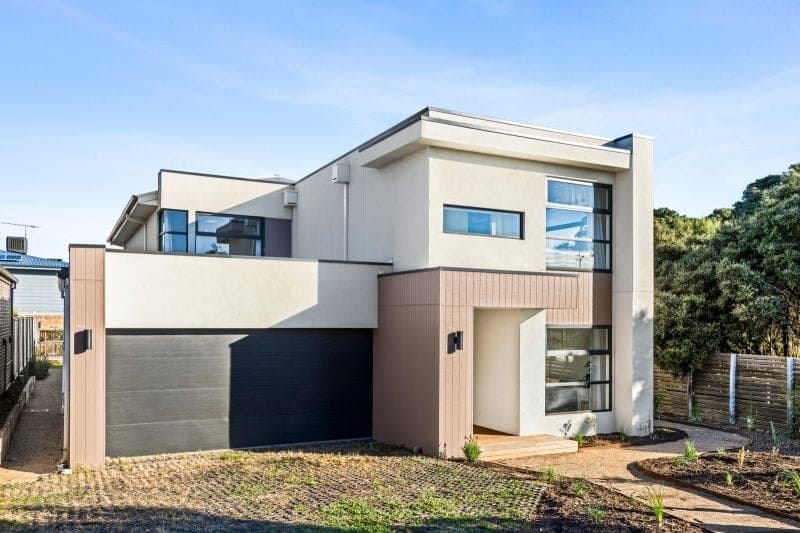 2 Poppy Grove Torquay VIC, Torquay - Image 1