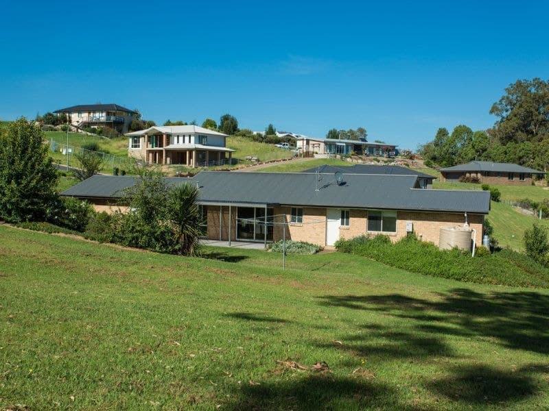 70 Glen Mia Drive Bega NSW, Bega - Image 1