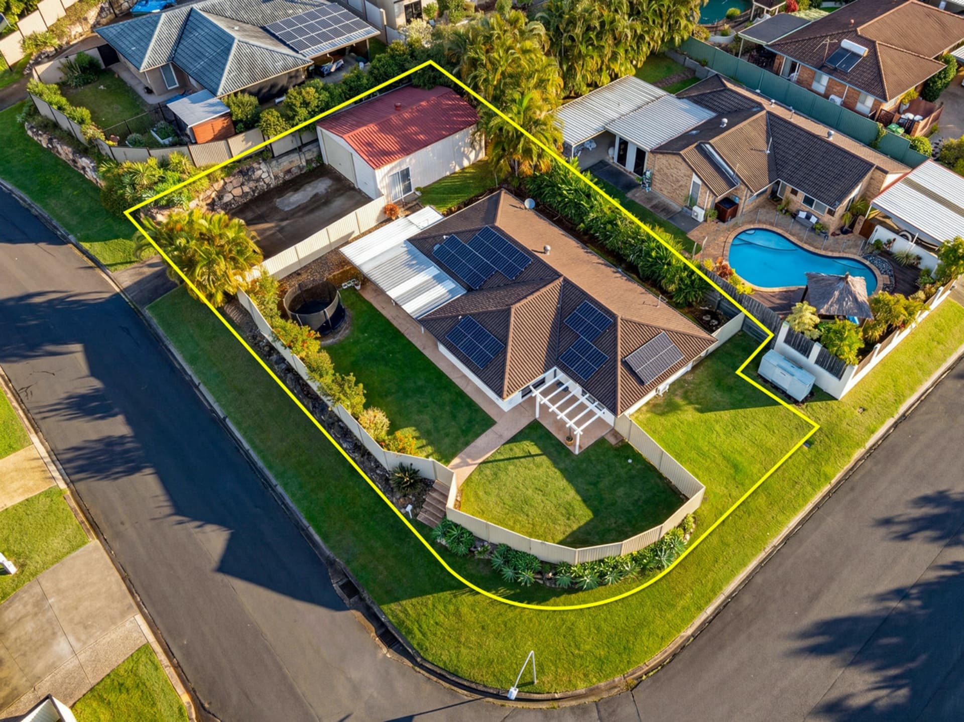 1 Amethyst Court, Carrara, Carrara - Image 1