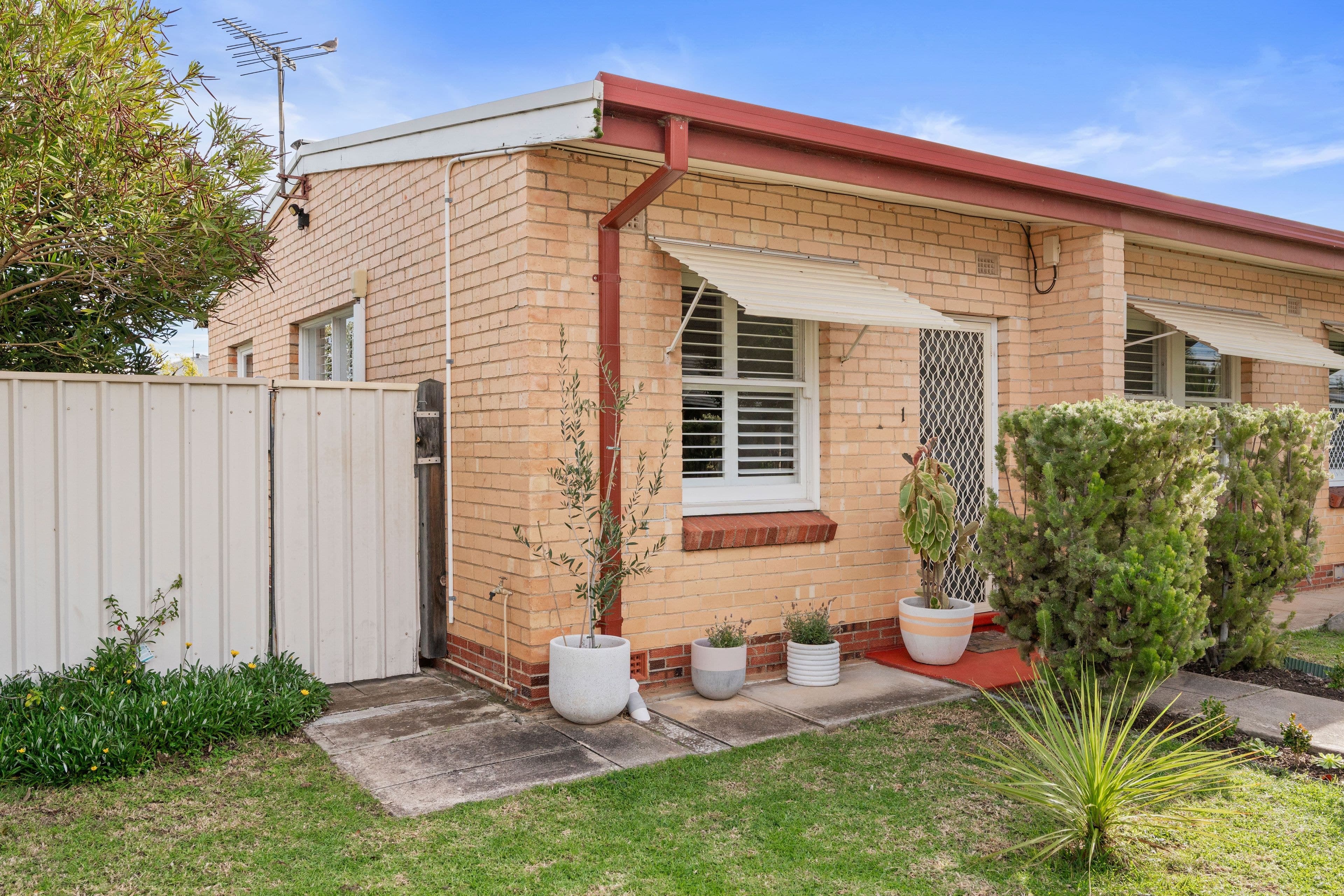 1/9 Newhaven Avenue, Glenelg North SA 5045, Glenelg North - Image 1