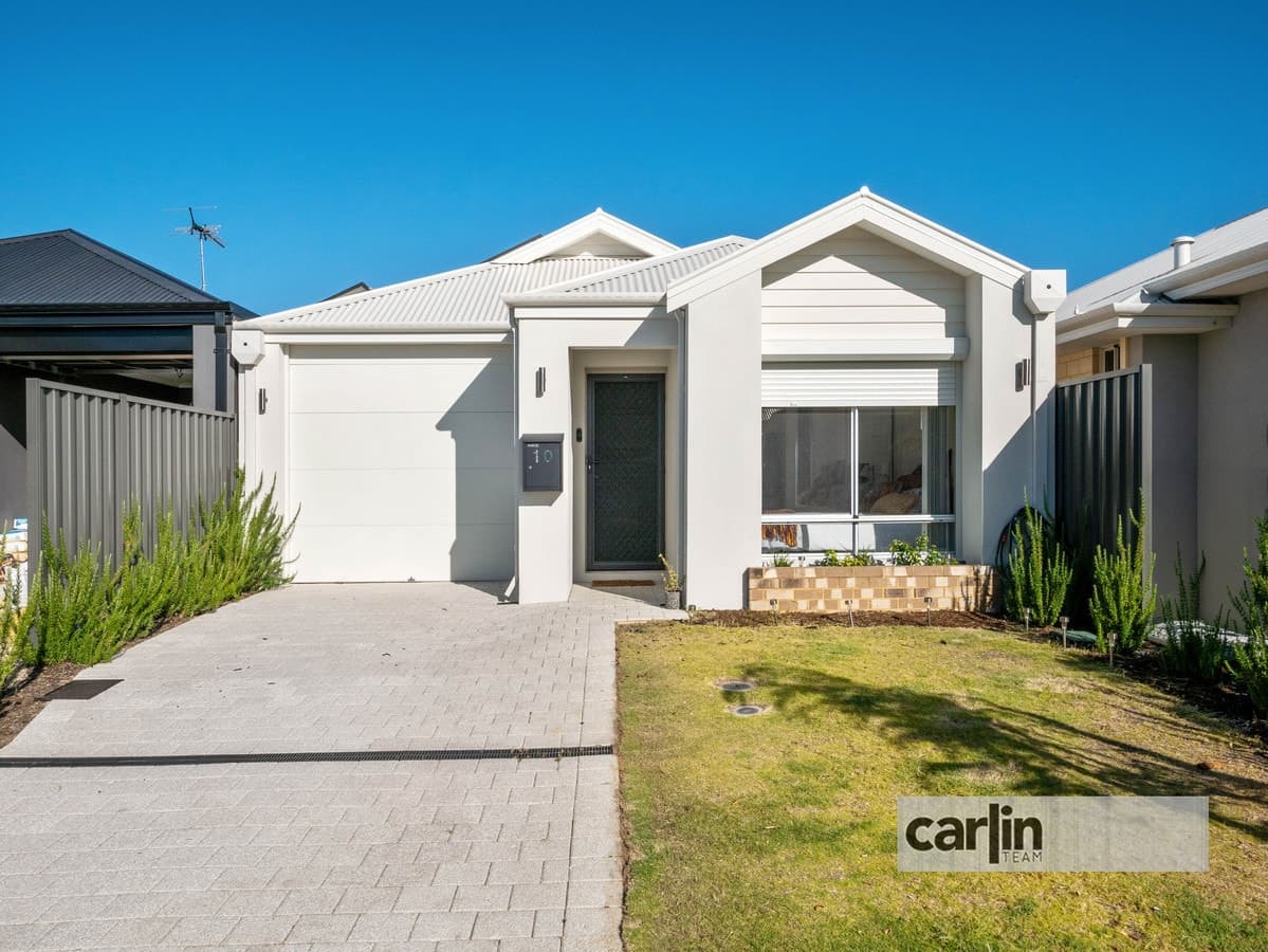 10 Pewter Road, TREEBY, Treeby - Image 1