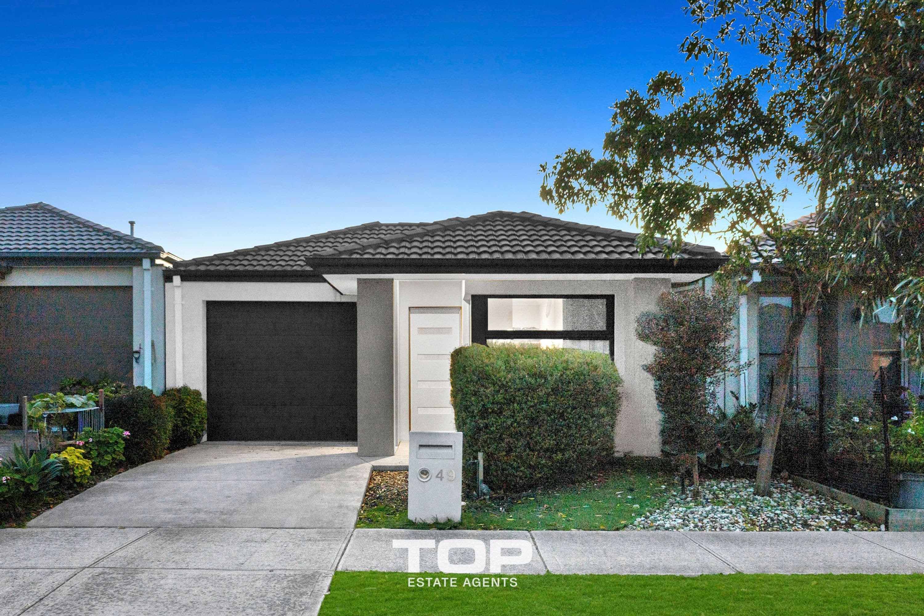 49 Kilmarnock Way, Cranbourne East - Image 1