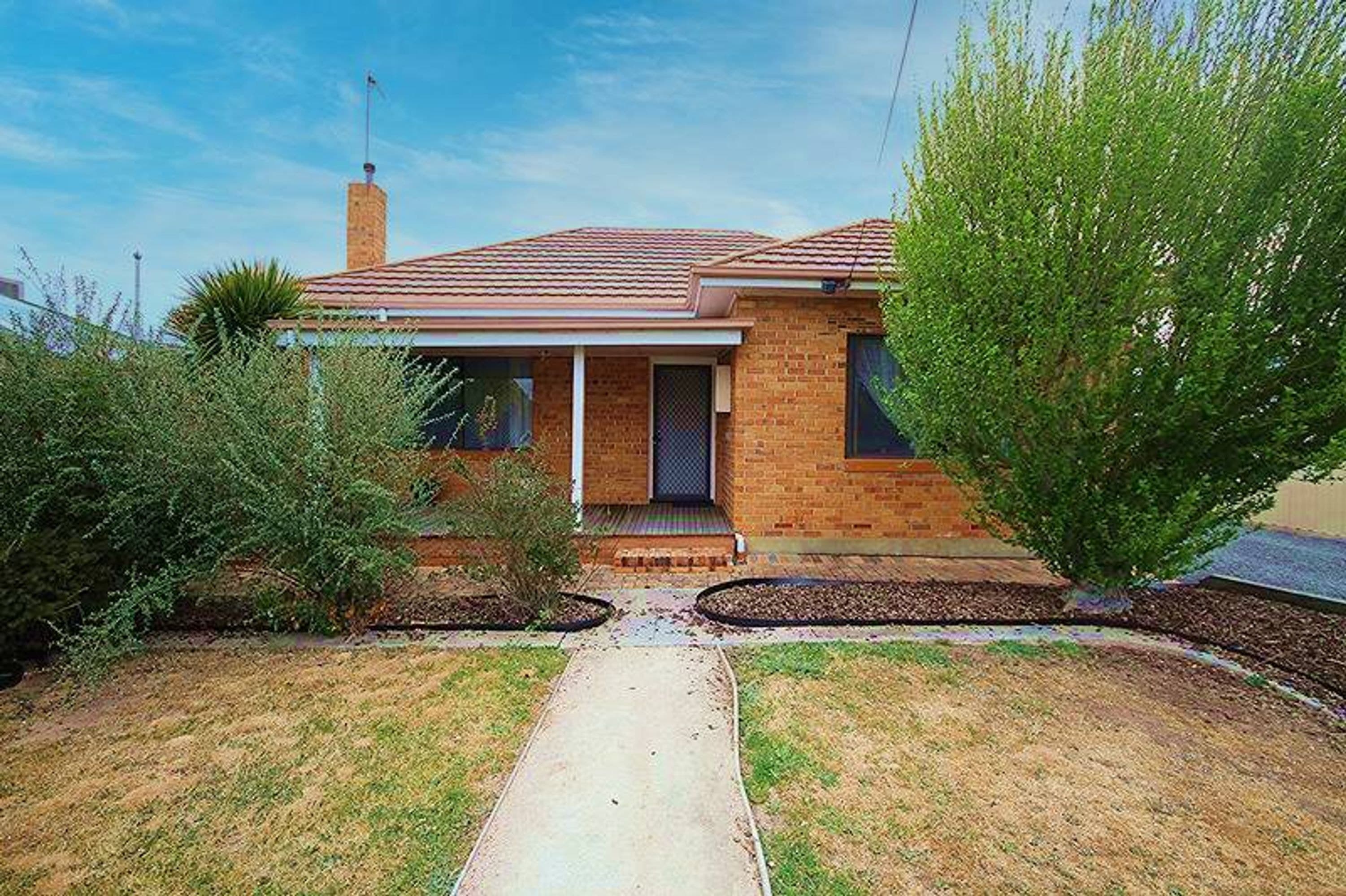 11 Stewart Street, Horsham VIC 3400, Horsham - Image 1