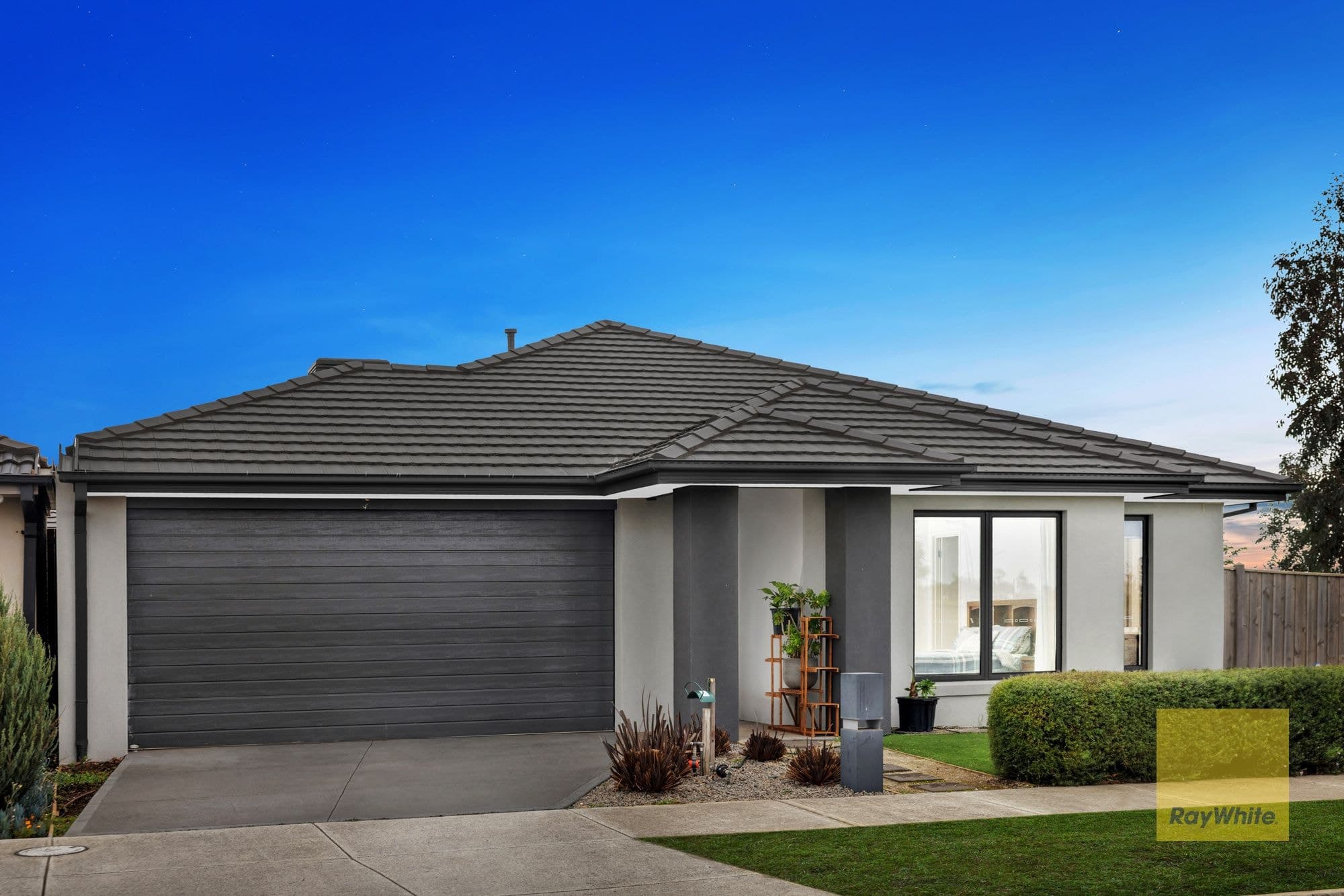30 Willowbank Circuit, THORNHILL PARK VIC 3335, Thornhill Park - Image 1